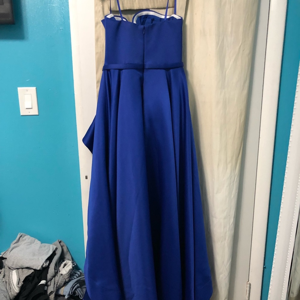 Prom dress - Picture 4 of 8